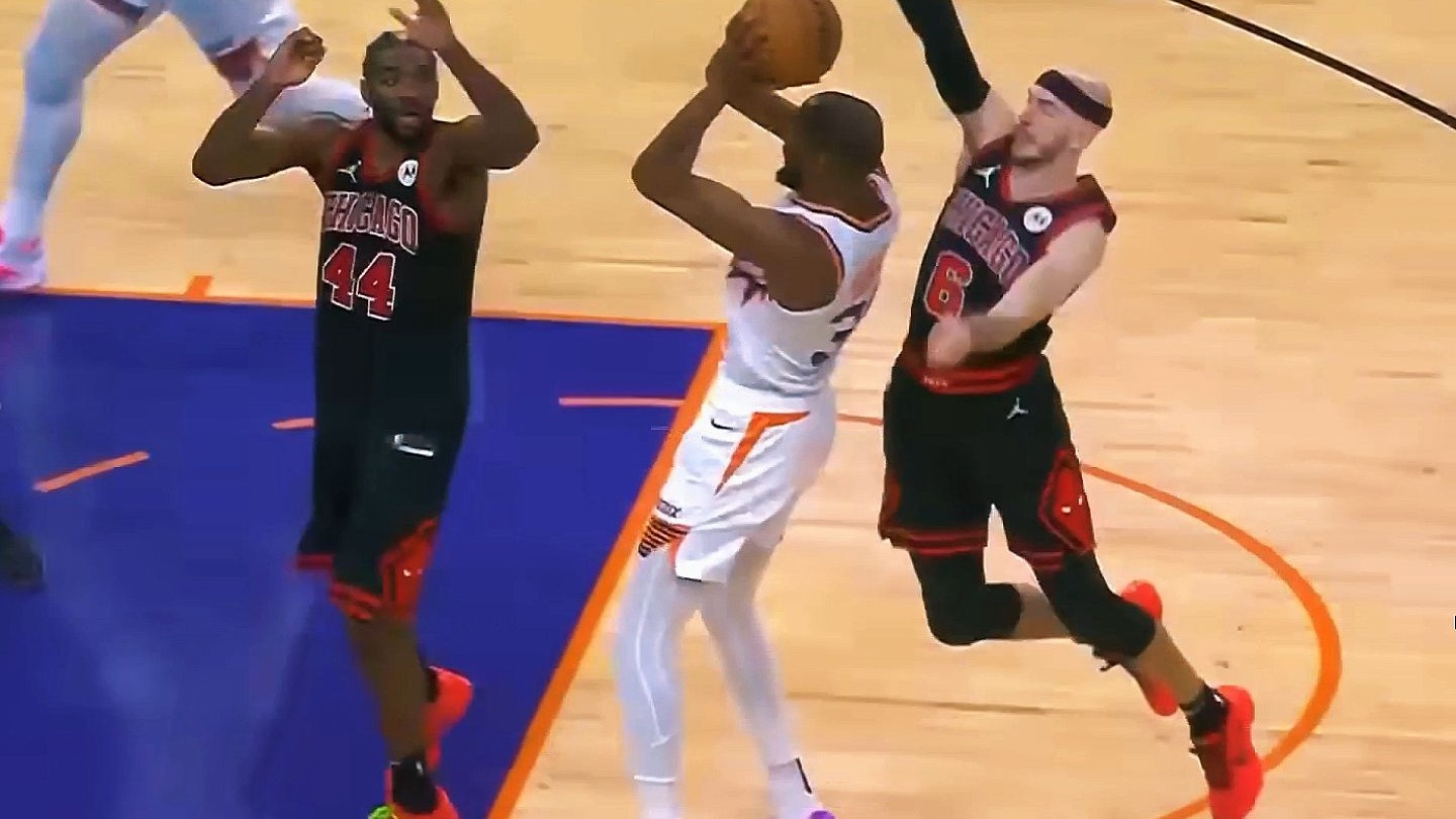 NG体育-包含杜兰特重返赛场，战术调整首场状态出色，公牛观众沸腾！的词条