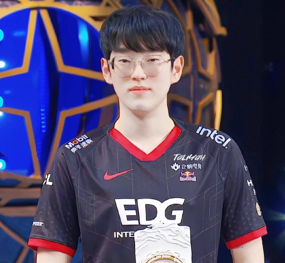 NG SPORTS-Scout遭遇十二持续失利，拜仁教练压力巨大！