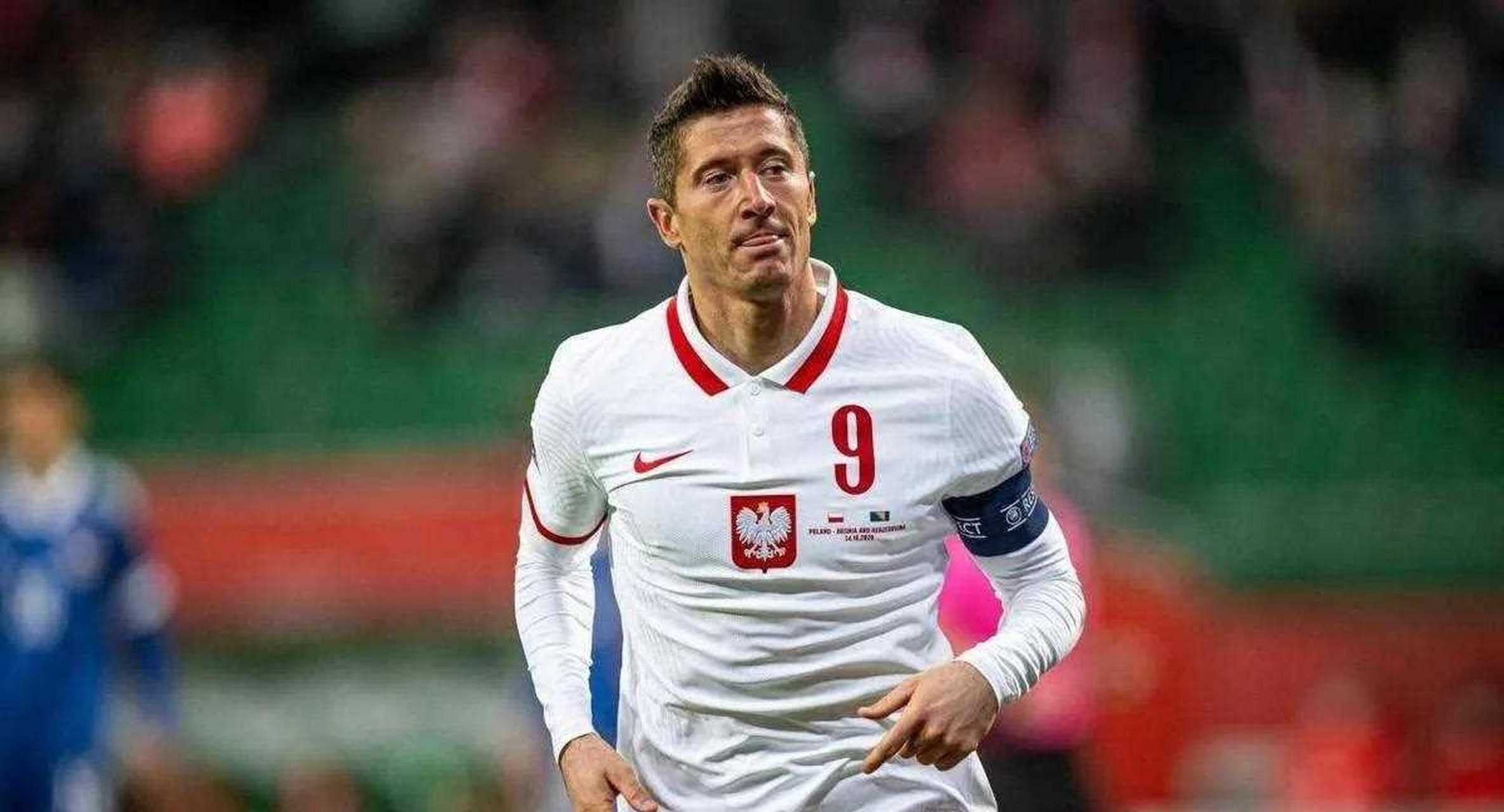 NG体育-莱万多夫斯基回归赛场，势不可挡首场状态亮眼，拜仁观众沸腾！的简单介绍