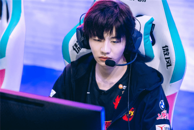 NG娱乐-包含Doinb新星回归赛场表现惊艳,SKT未来可期!的词条